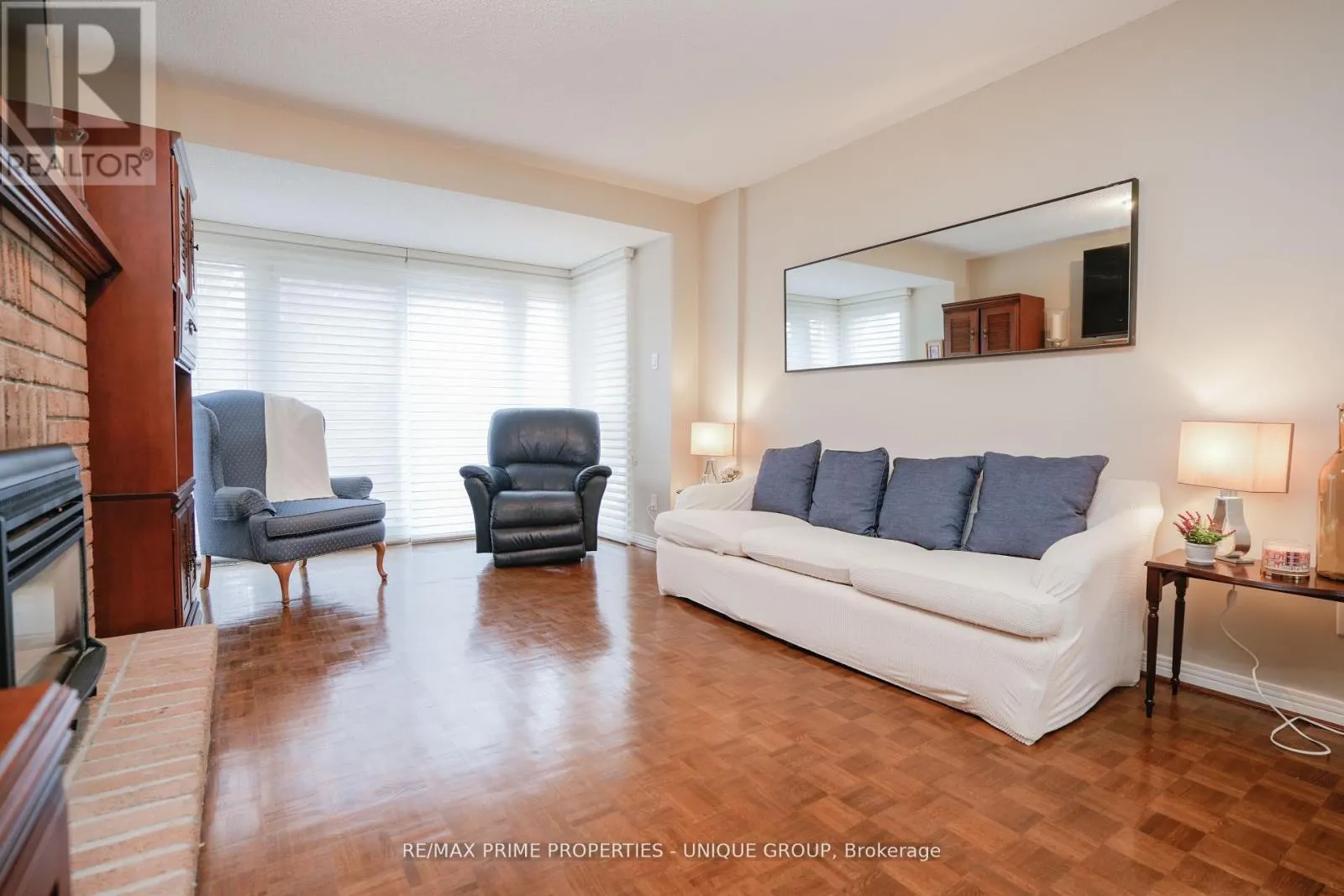 9 LONGWATER CHASE