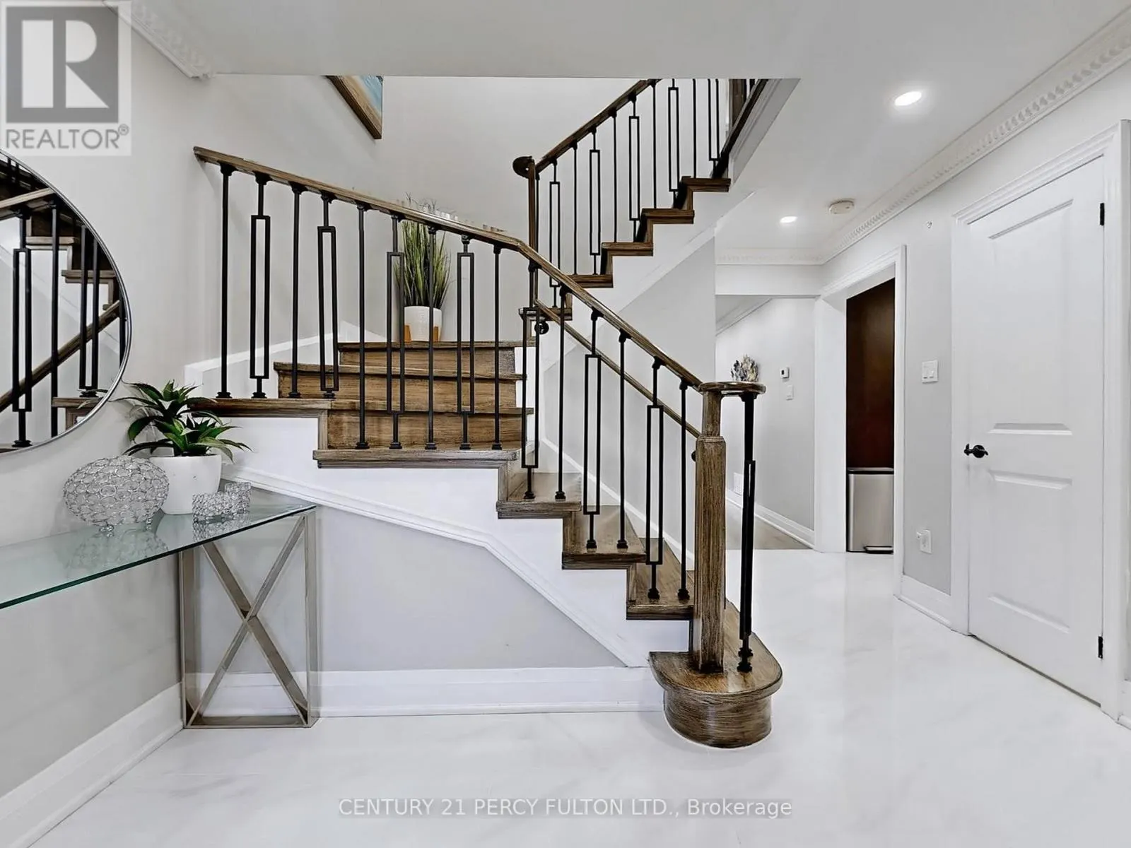74 DOUBTFIRE CRESCENT