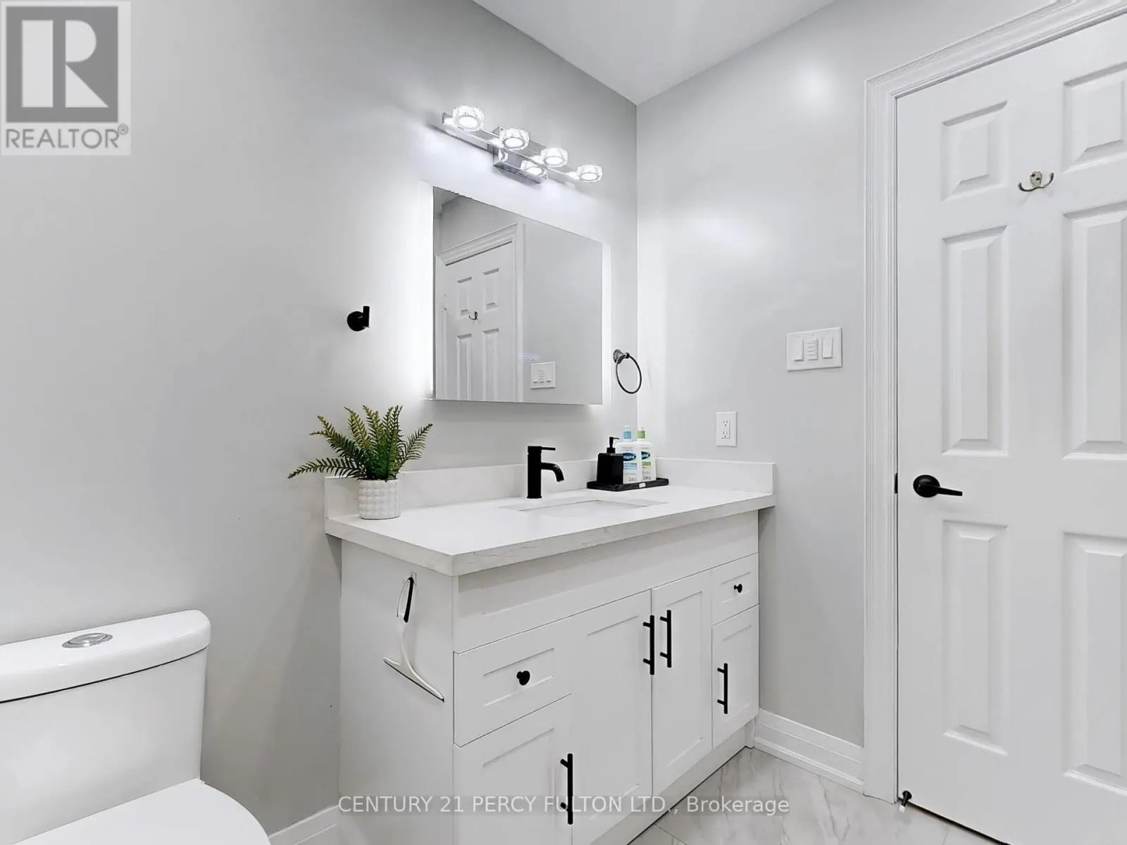 74 DOUBTFIRE CRESCENT