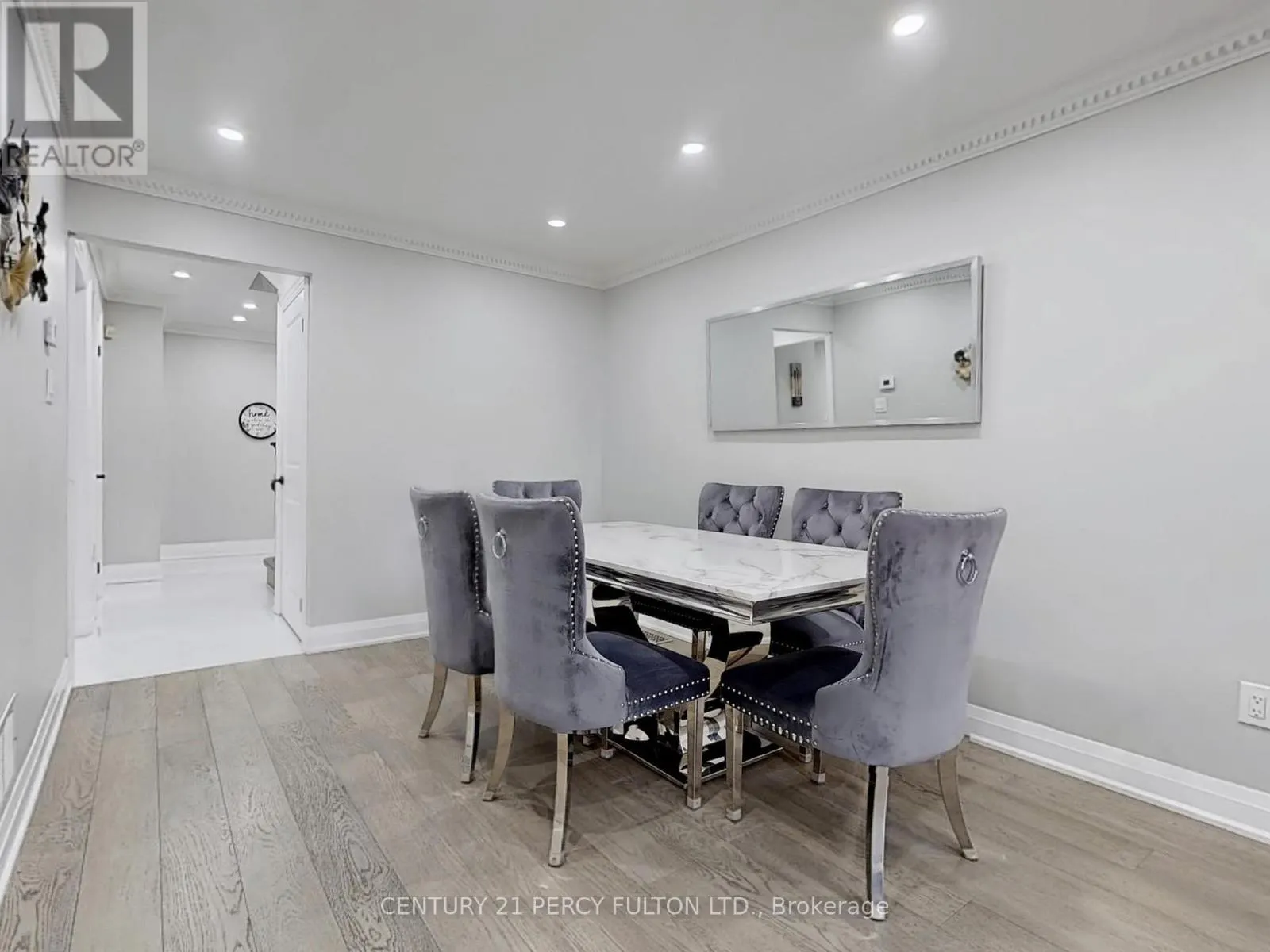 74 DOUBTFIRE CRESCENT
