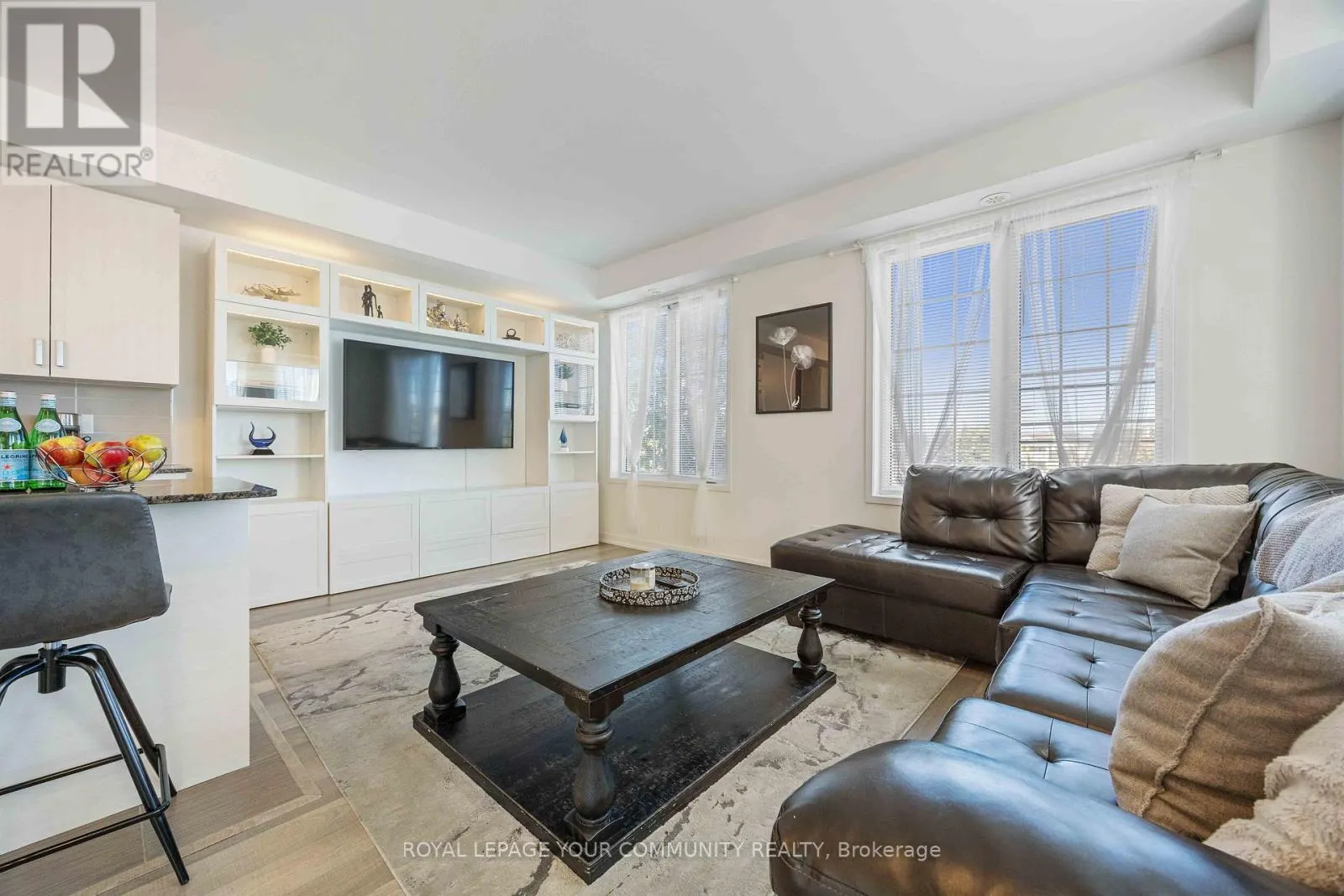 320 CLAY STONES STREET