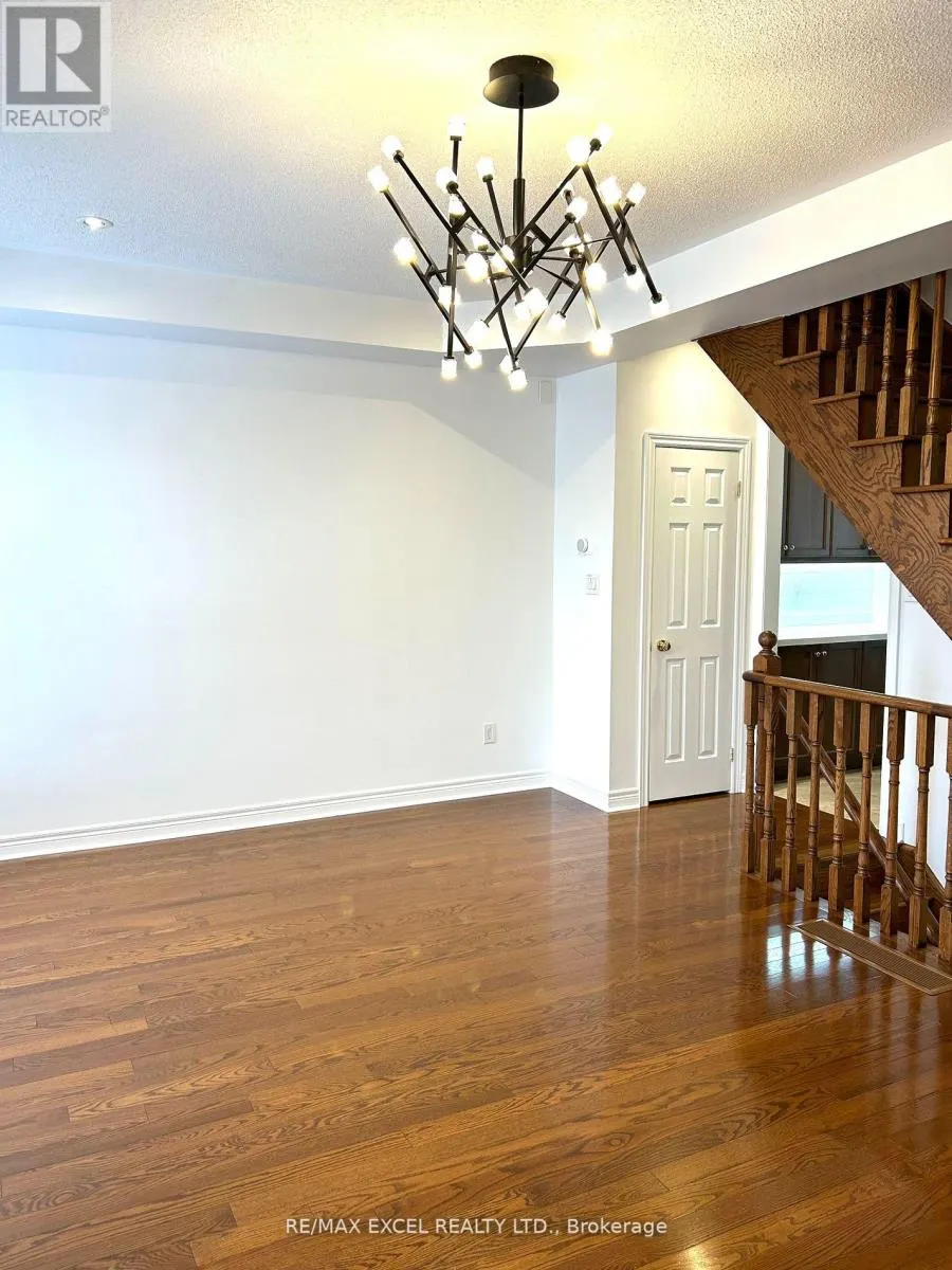 17 EARNSHAW DRIVE