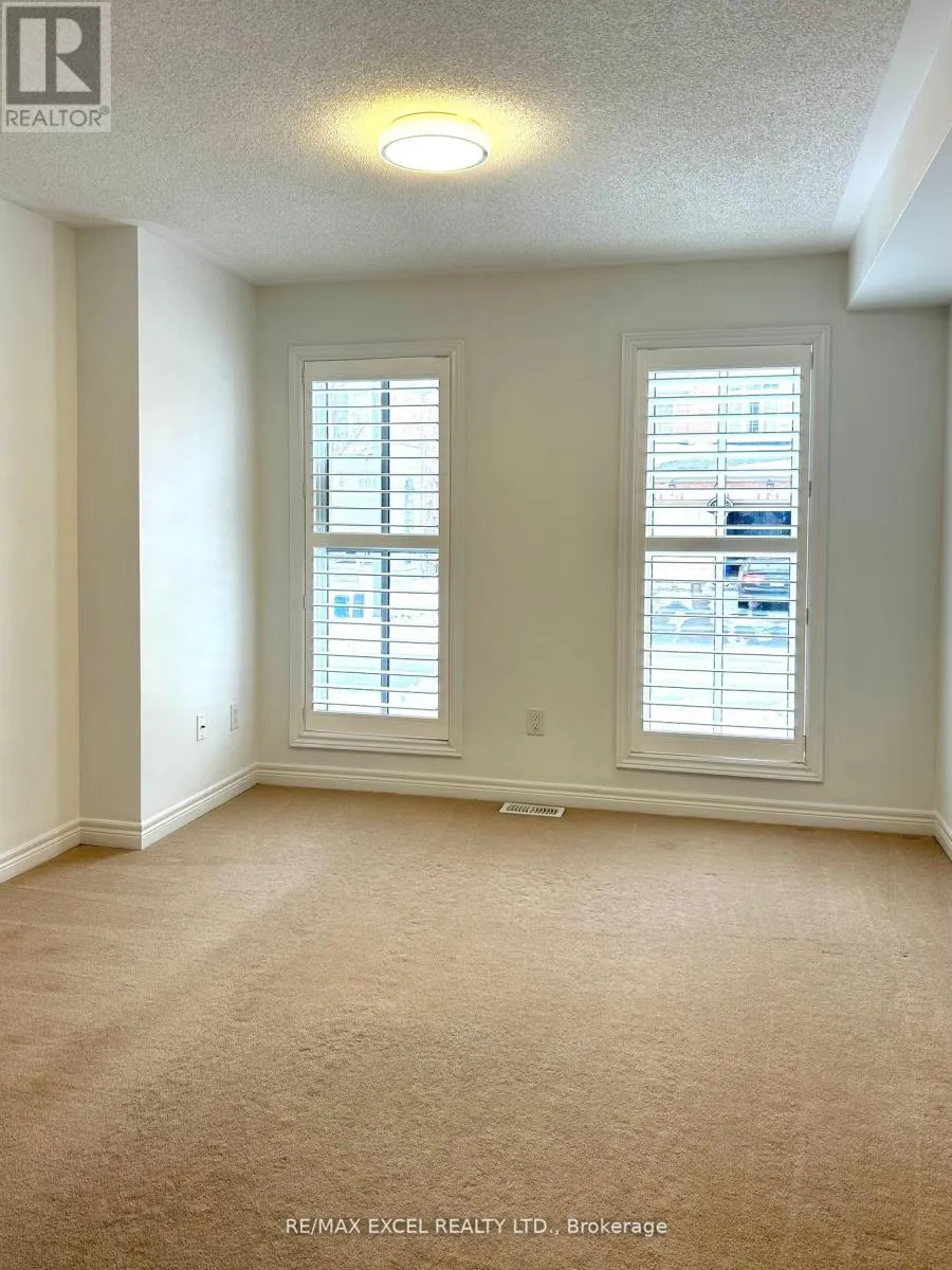 17 EARNSHAW DRIVE