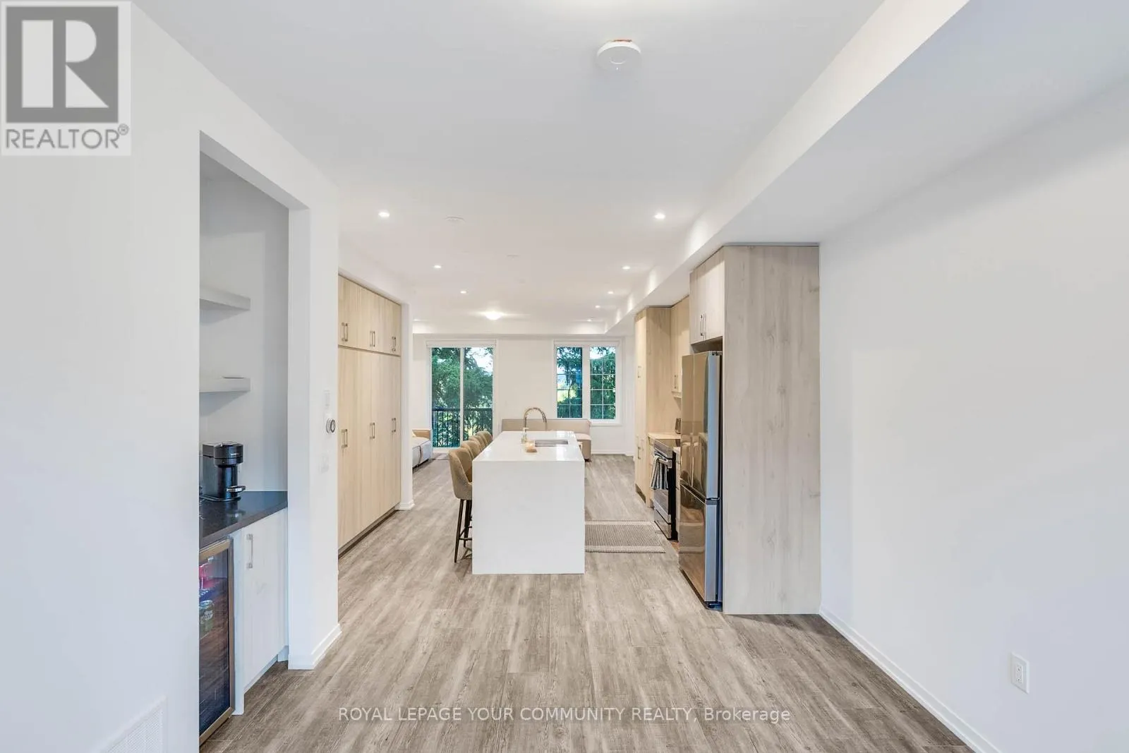 38 ARBOUR GREEN CRESCENT