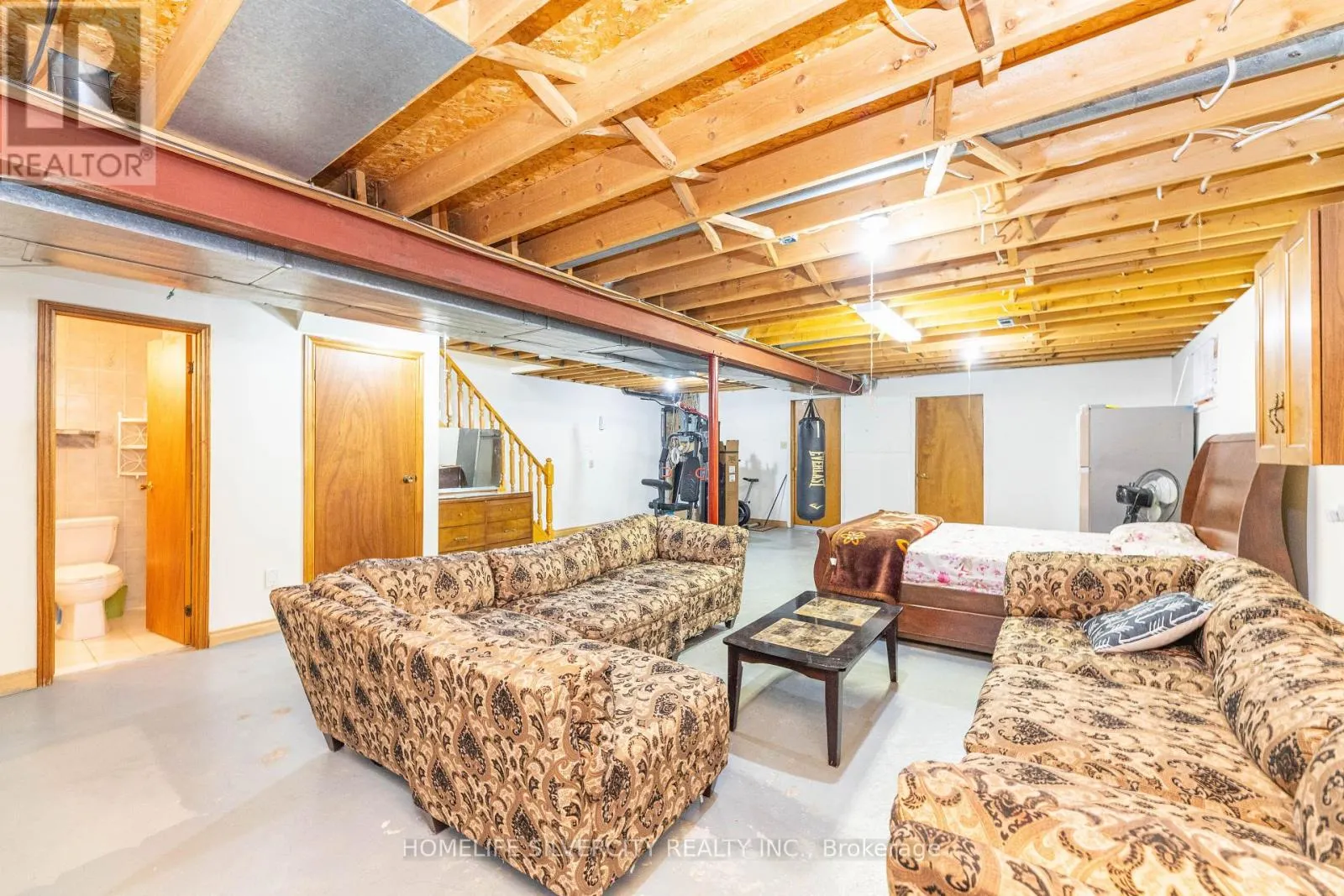 144 JACKMAN CRESCENT
