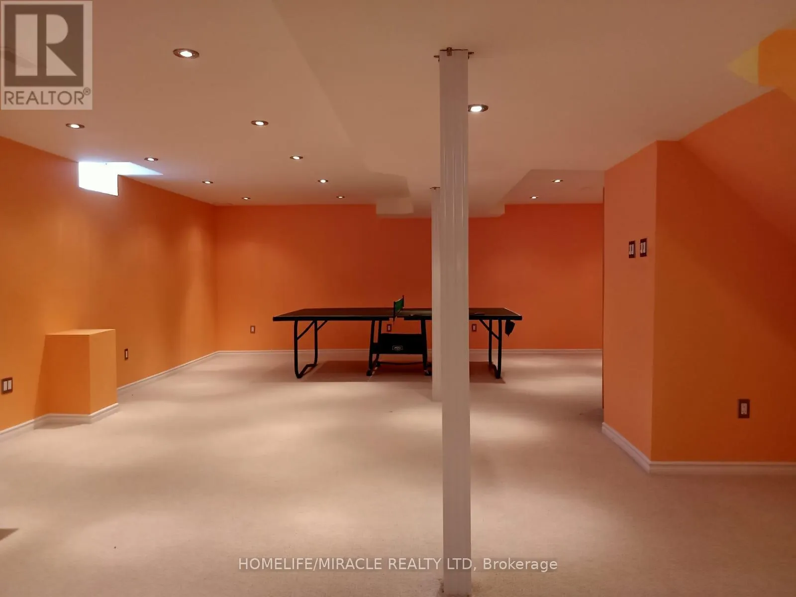 2 NESSIE STREET