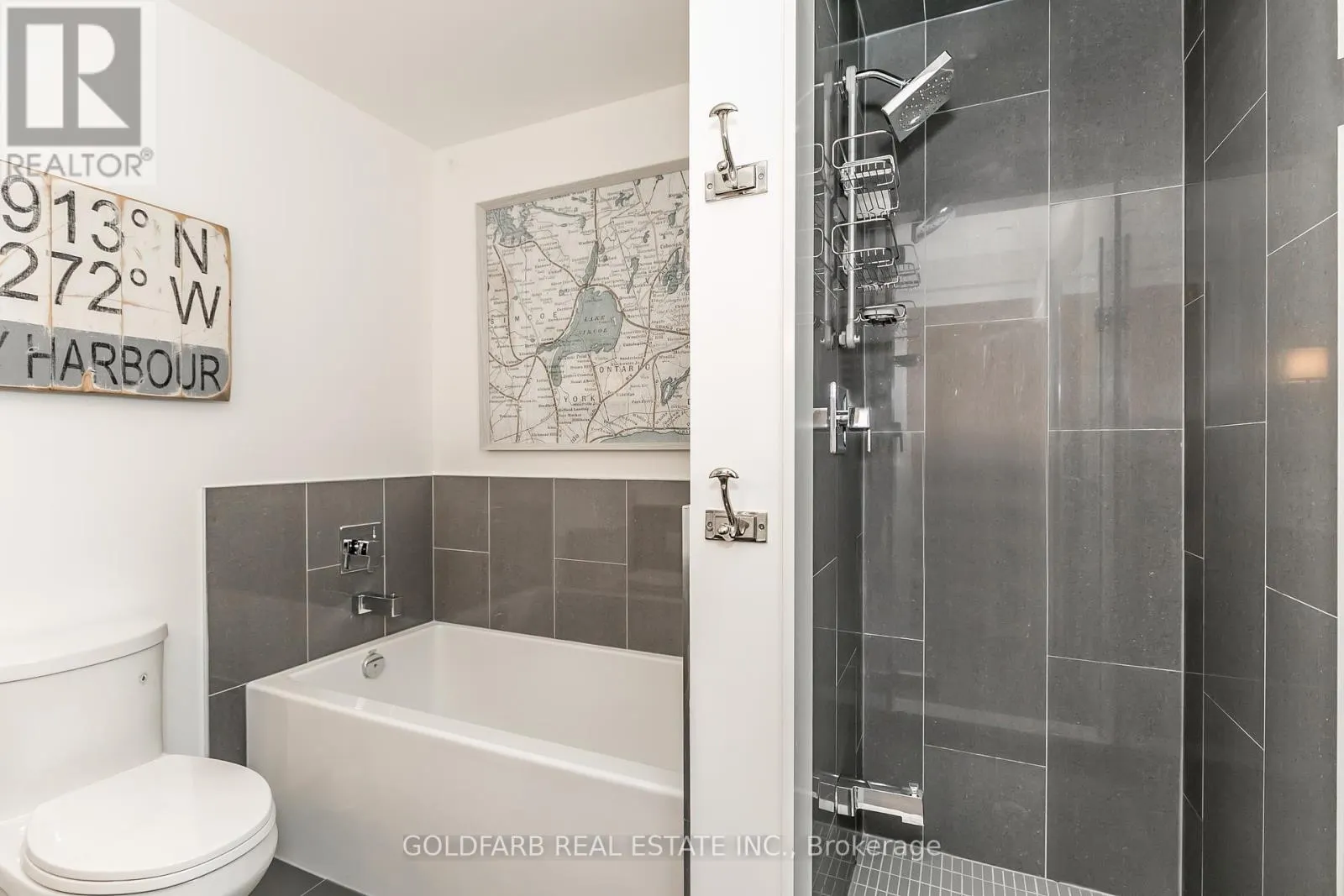 42 - 261 BROWARD WAY