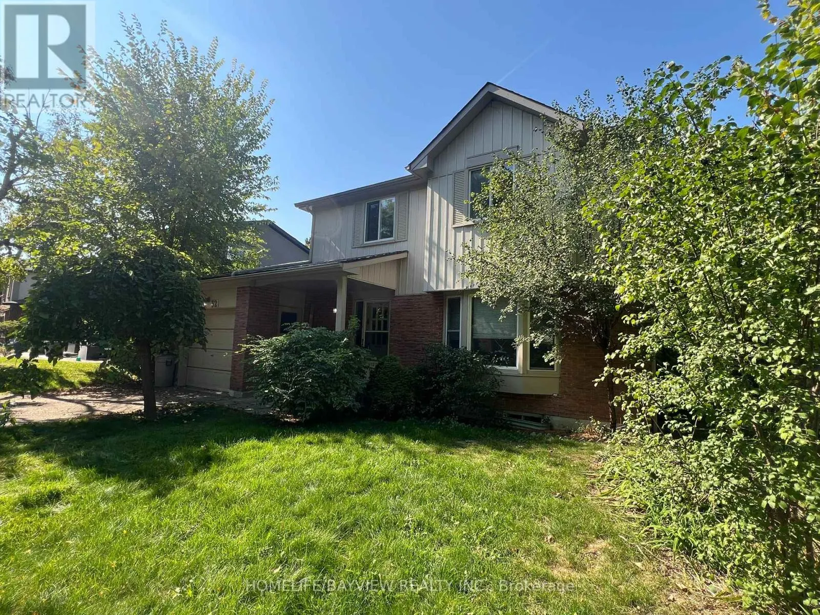32 PENWICK CRESCENT