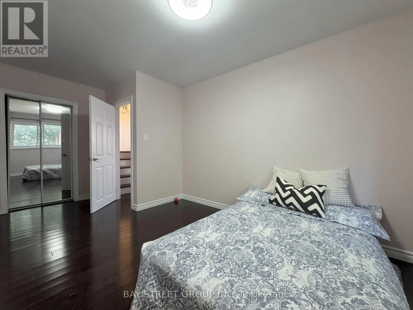 MAIN FLOOR - 43 SHERWOOD FOREST DRIVE