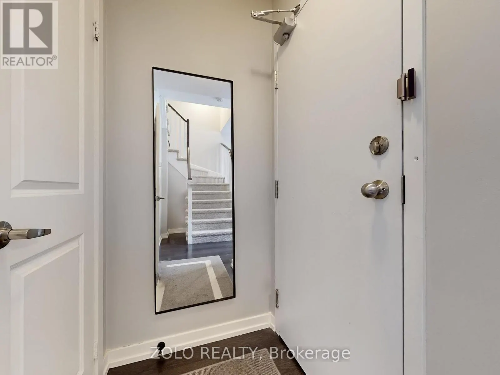 322 - 15 WHITAKER WAY