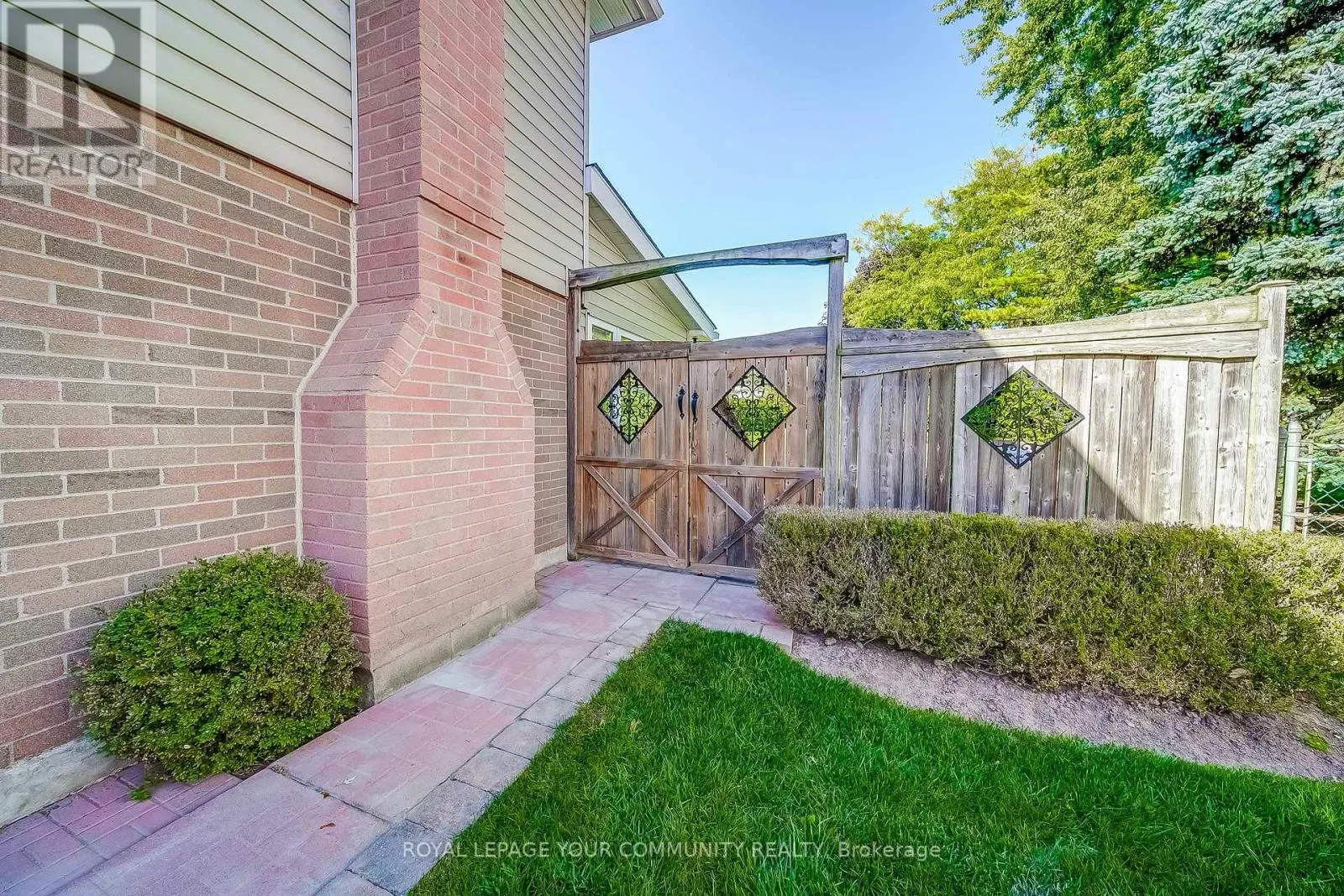 36 DEVINS DRIVE