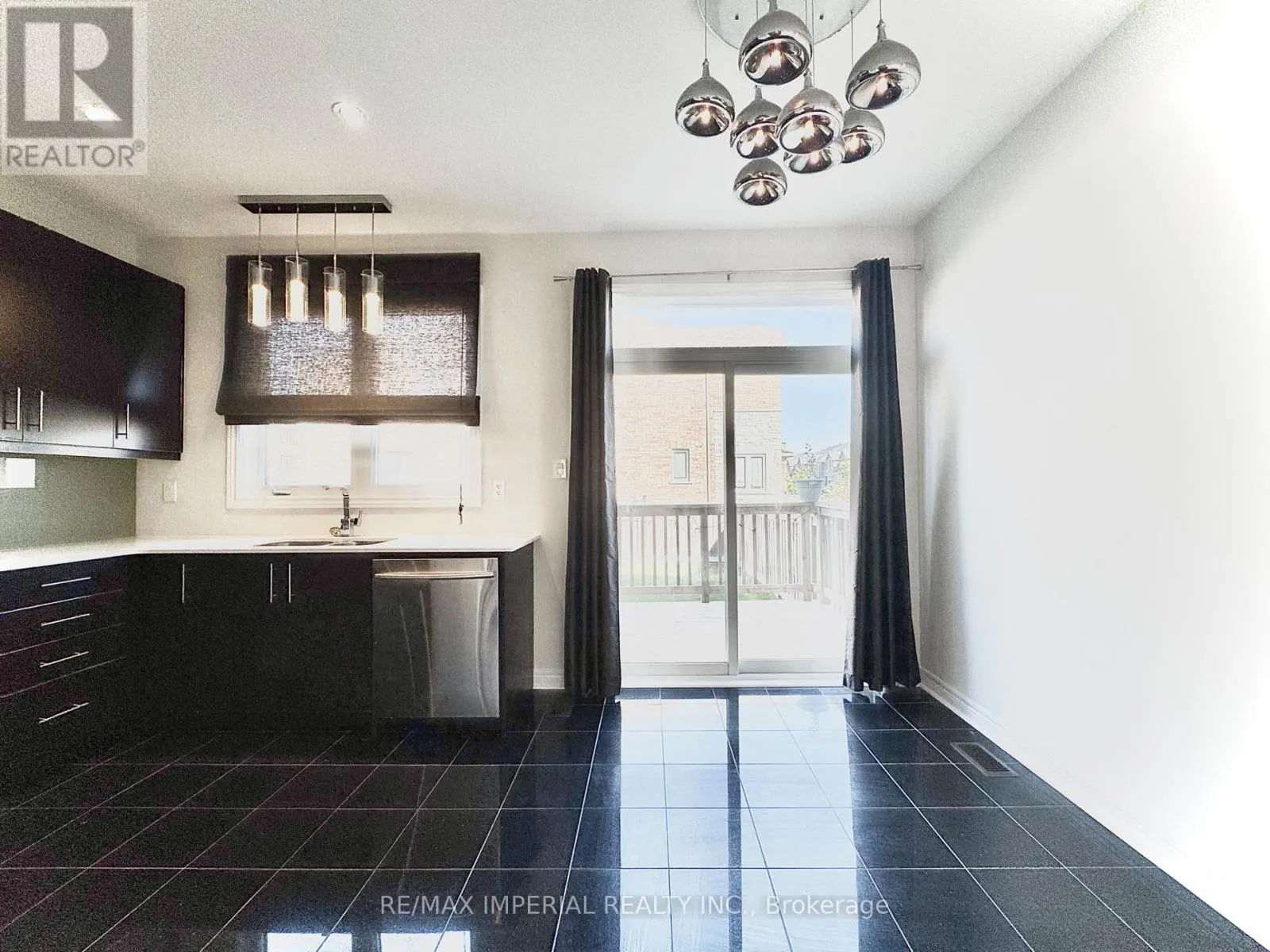 3 PORT ARTHUR CRESCENT