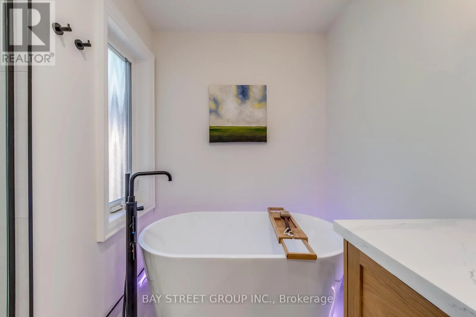 128 BEVERLEY GLEN BOULEVARD