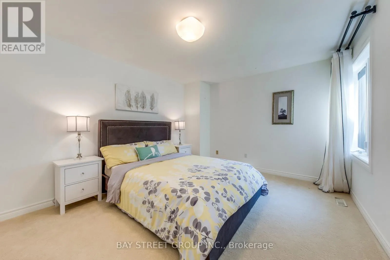 128 BEVERLEY GLEN BOULEVARD