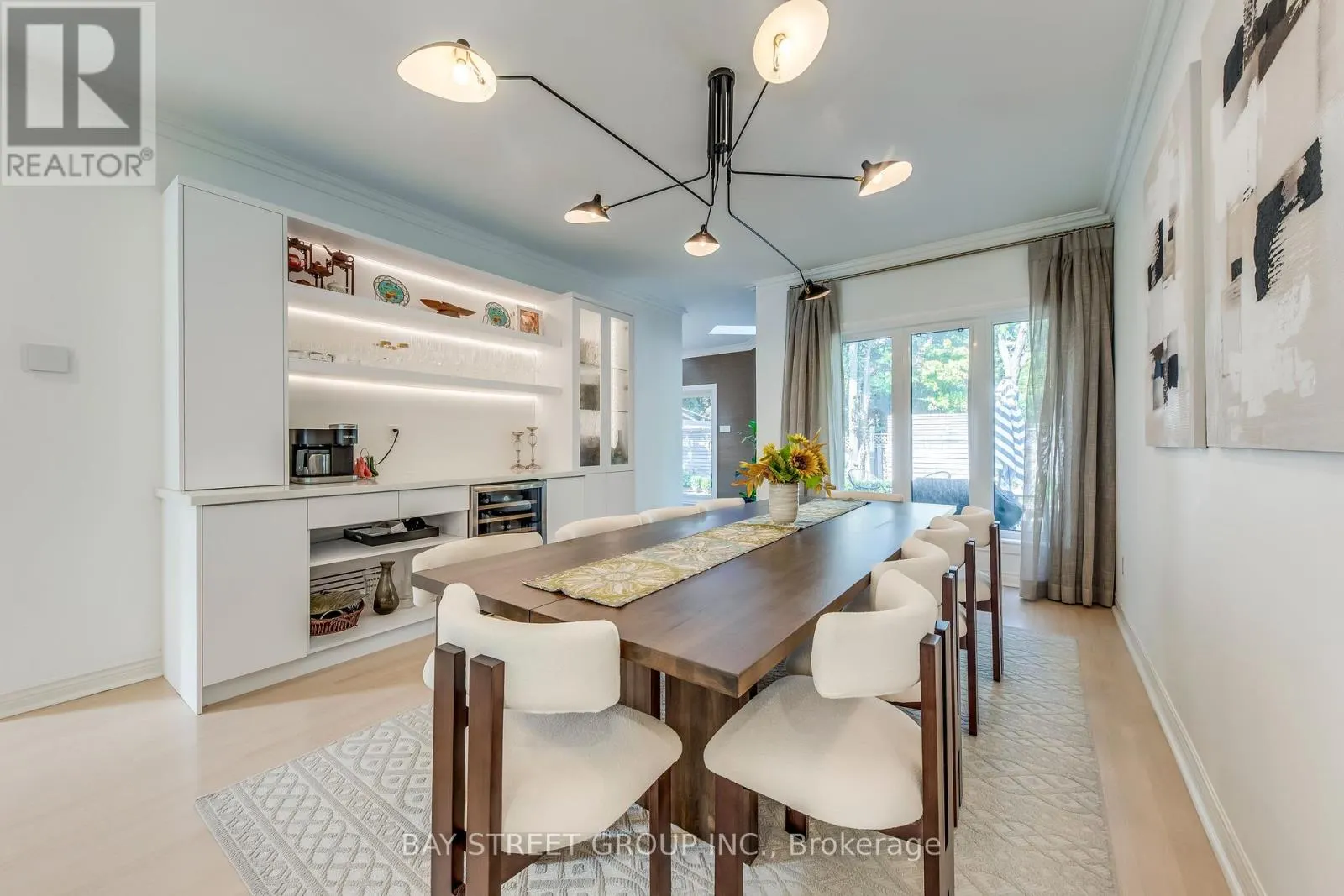 128 BEVERLEY GLEN BOULEVARD