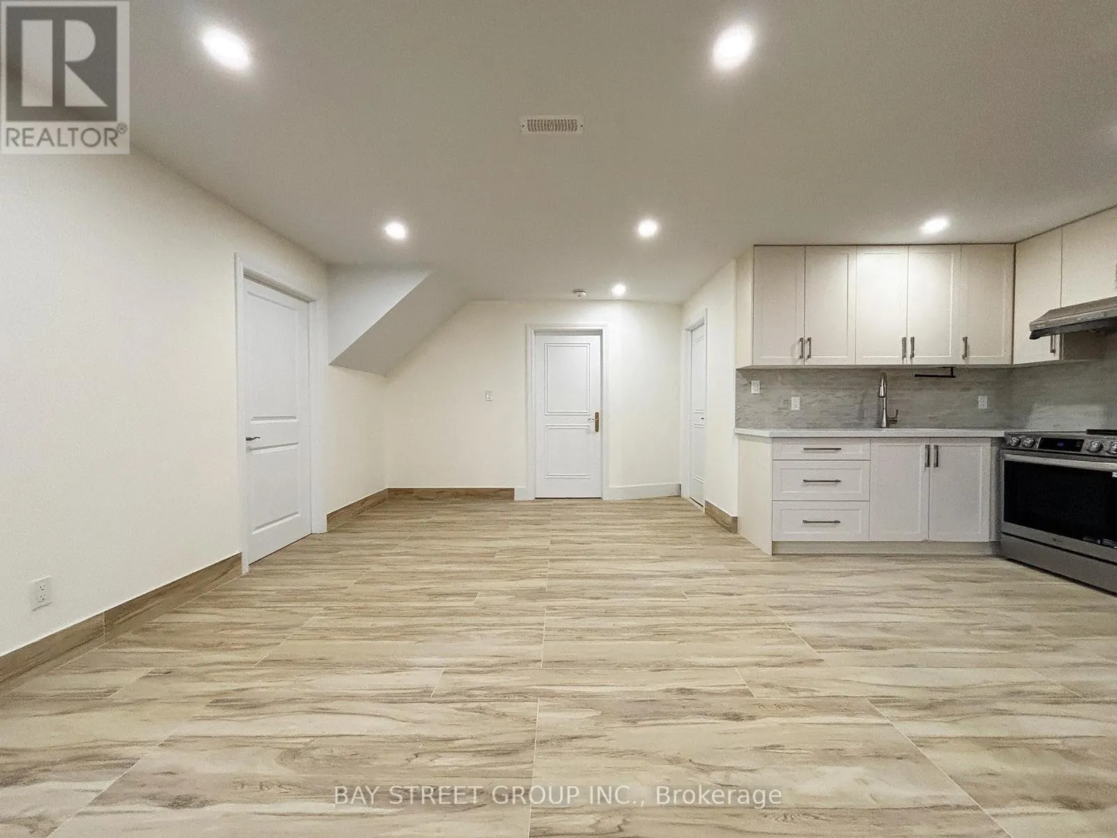 BSMT 42 BROWN COURT