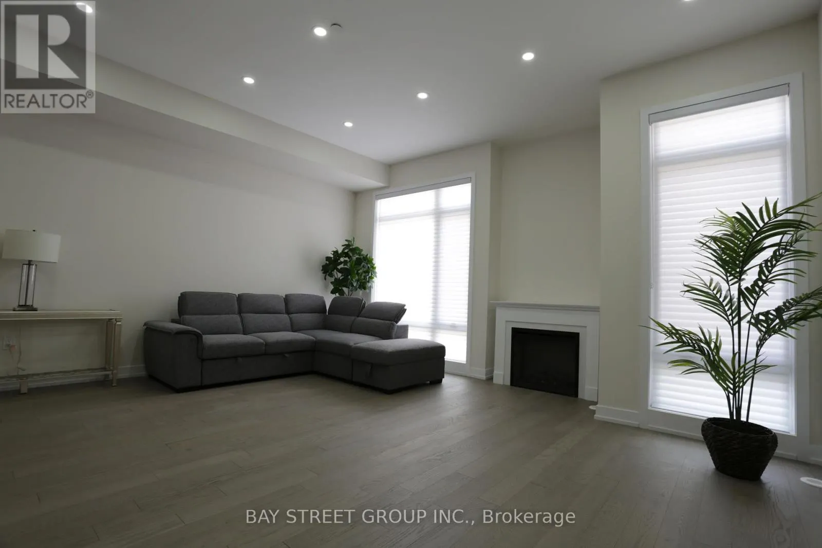 11 INGERSOLL LANE