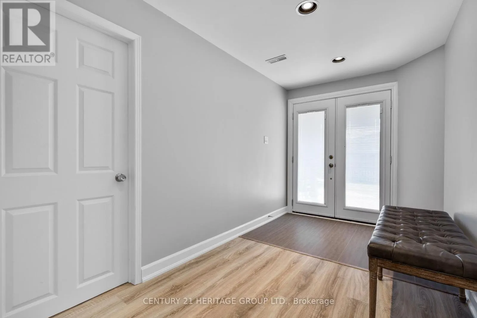 20 FOX RUN LANE