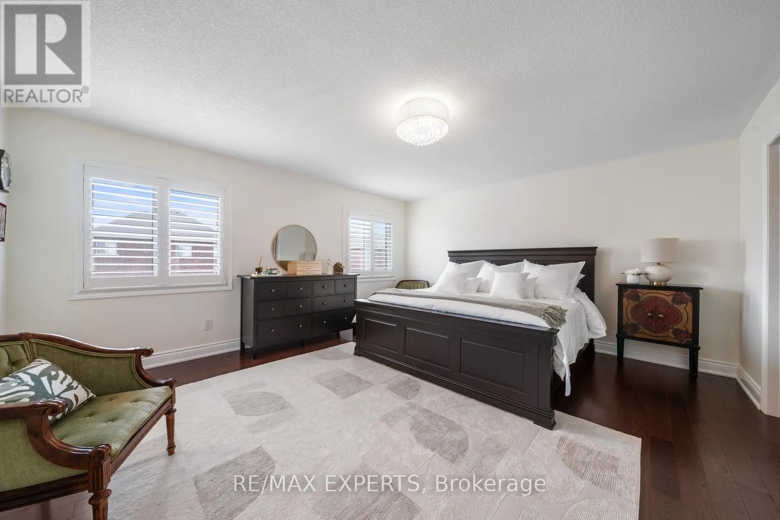 174 SHARPE CRESCENT