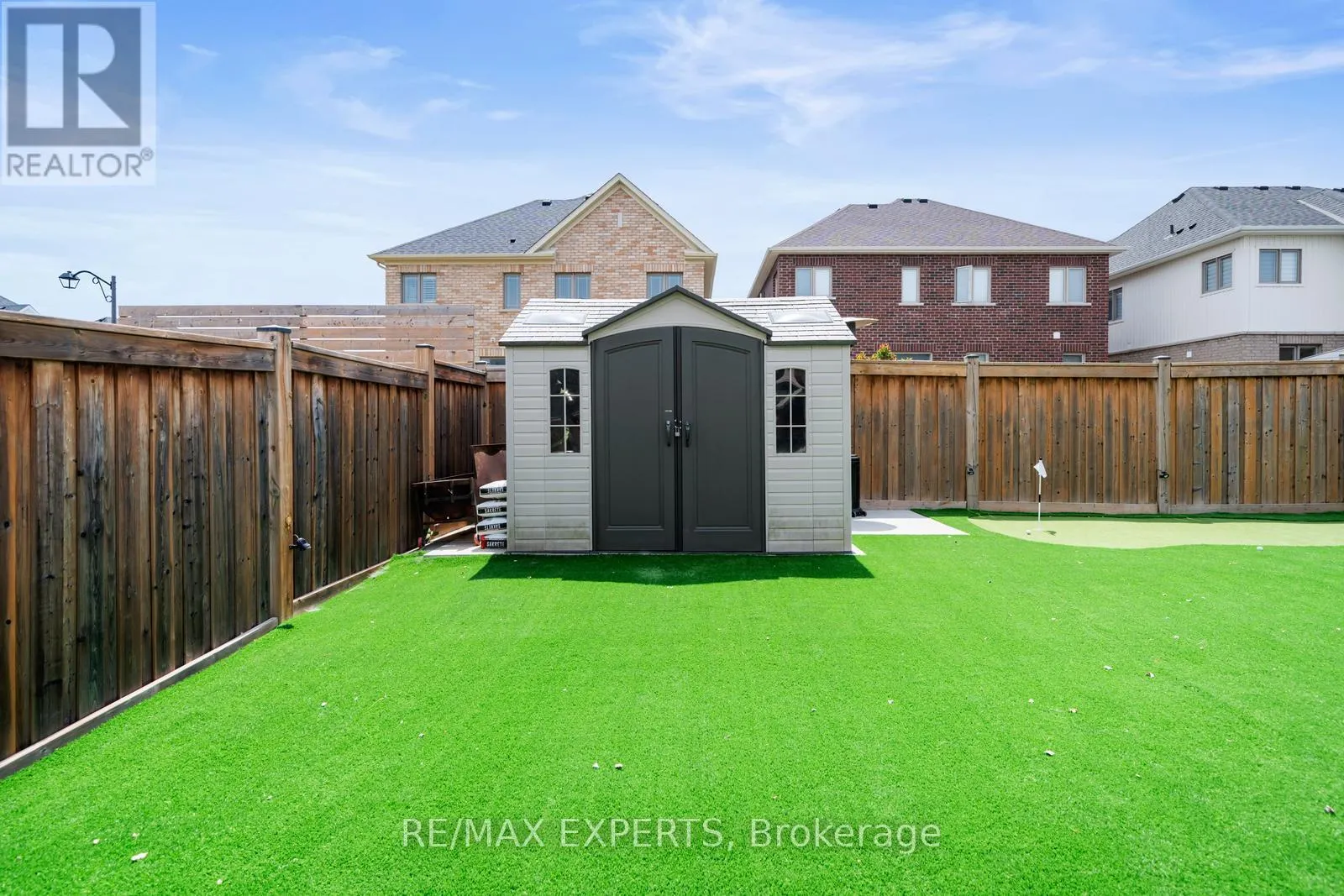 174 SHARPE CRESCENT