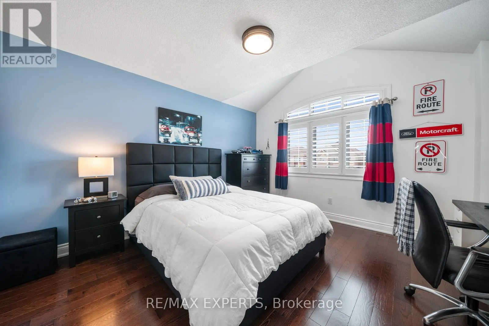 174 SHARPE CRESCENT