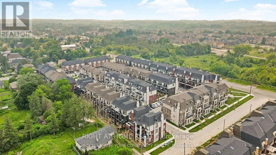 12 GLOBEMASTER LANE
