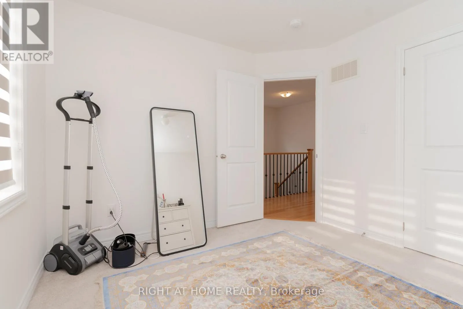 12 GLOBEMASTER LANE