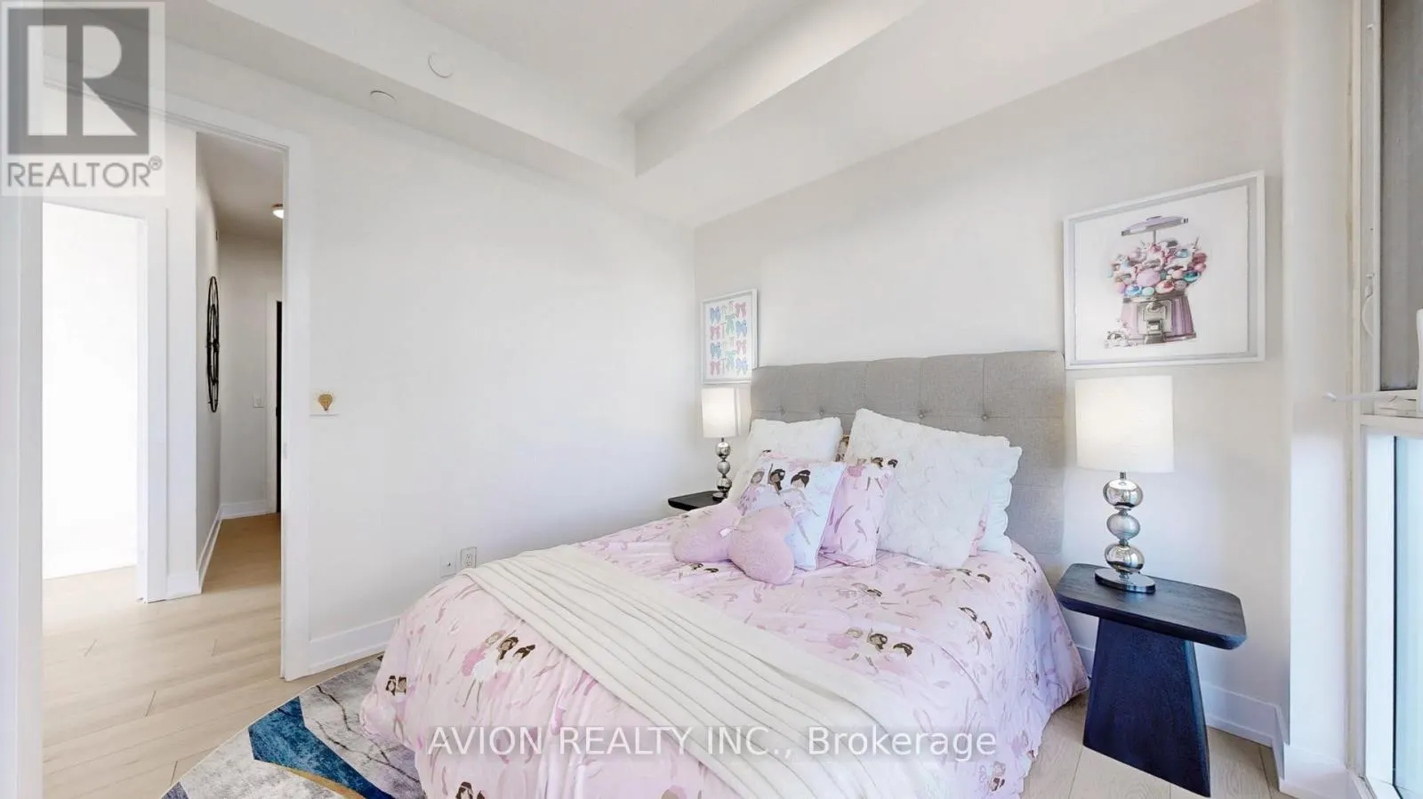 532 - 9471 YONGE STREET