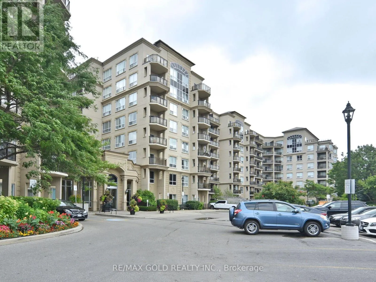 404 - 2 MAISON PARC COURT