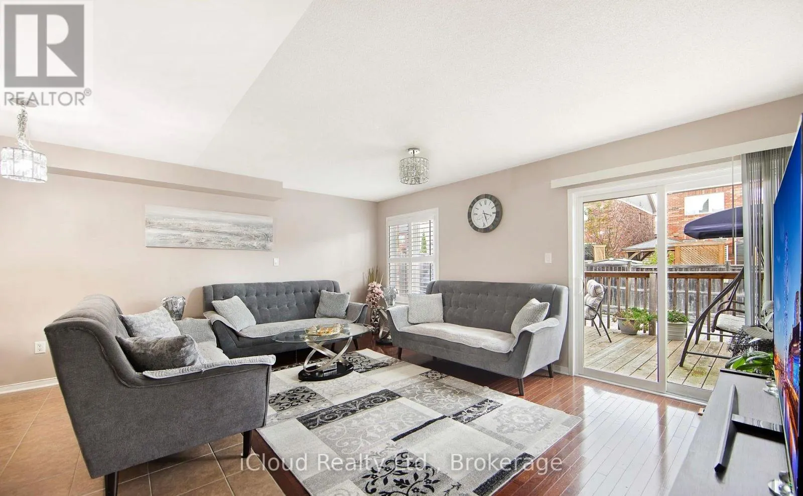 18 MEADOWHAWK TRAIL