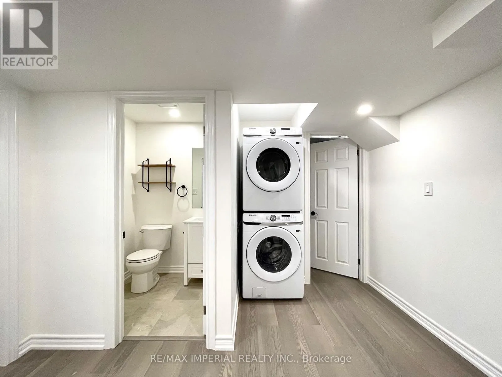 BSMT - 40 BREWSLAND CRESCENT