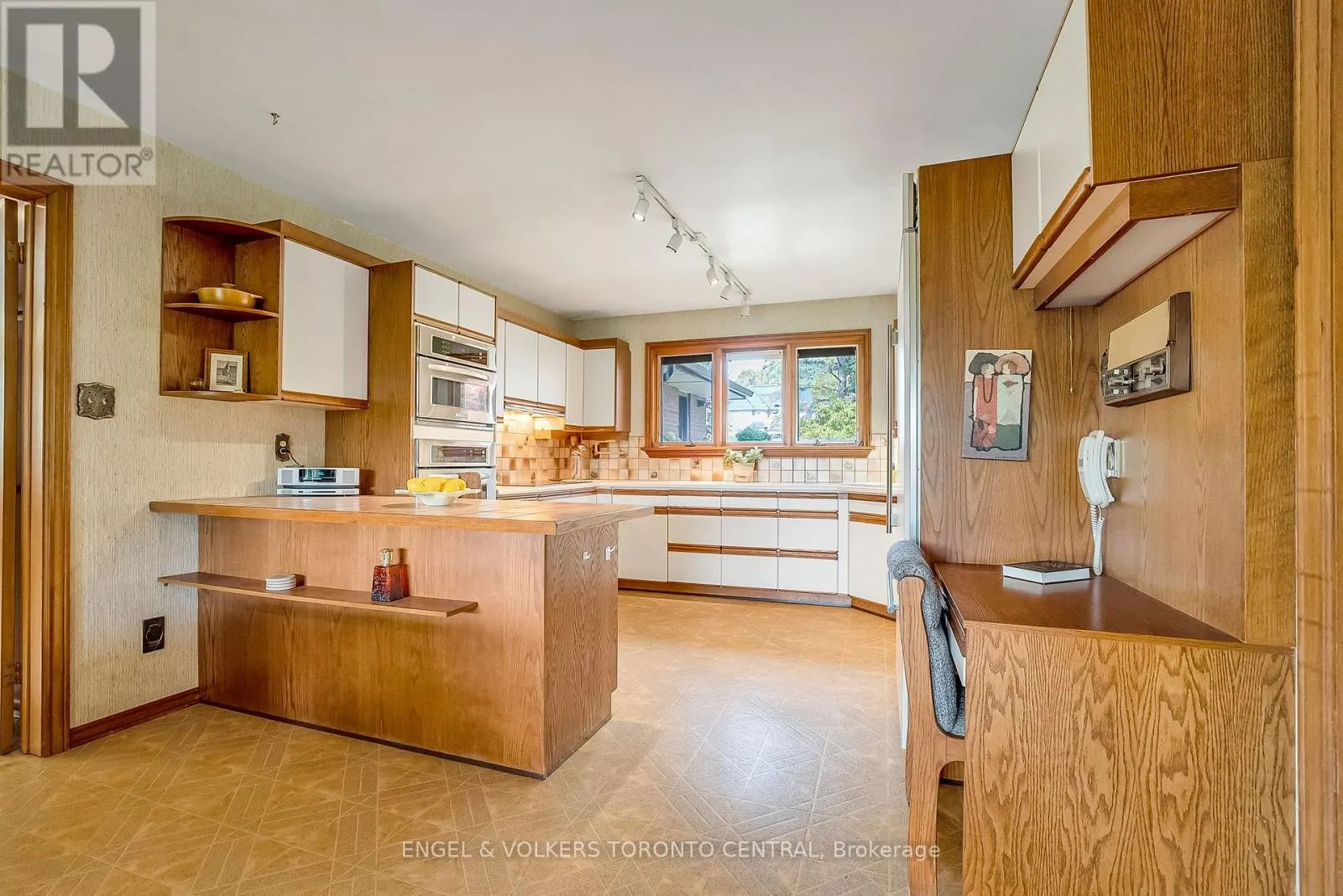 56 CACHET PARKWAY