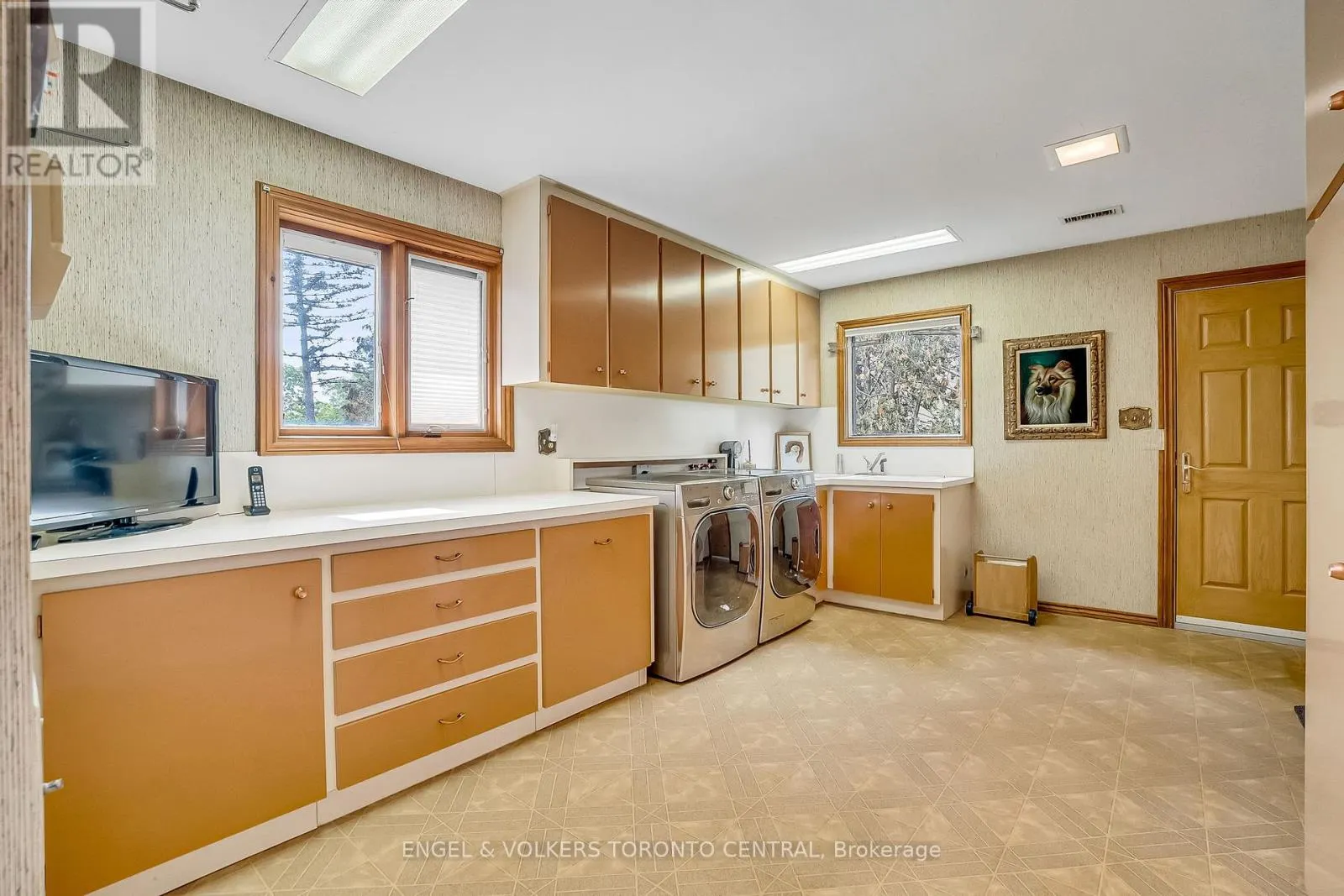 56 CACHET PARKWAY