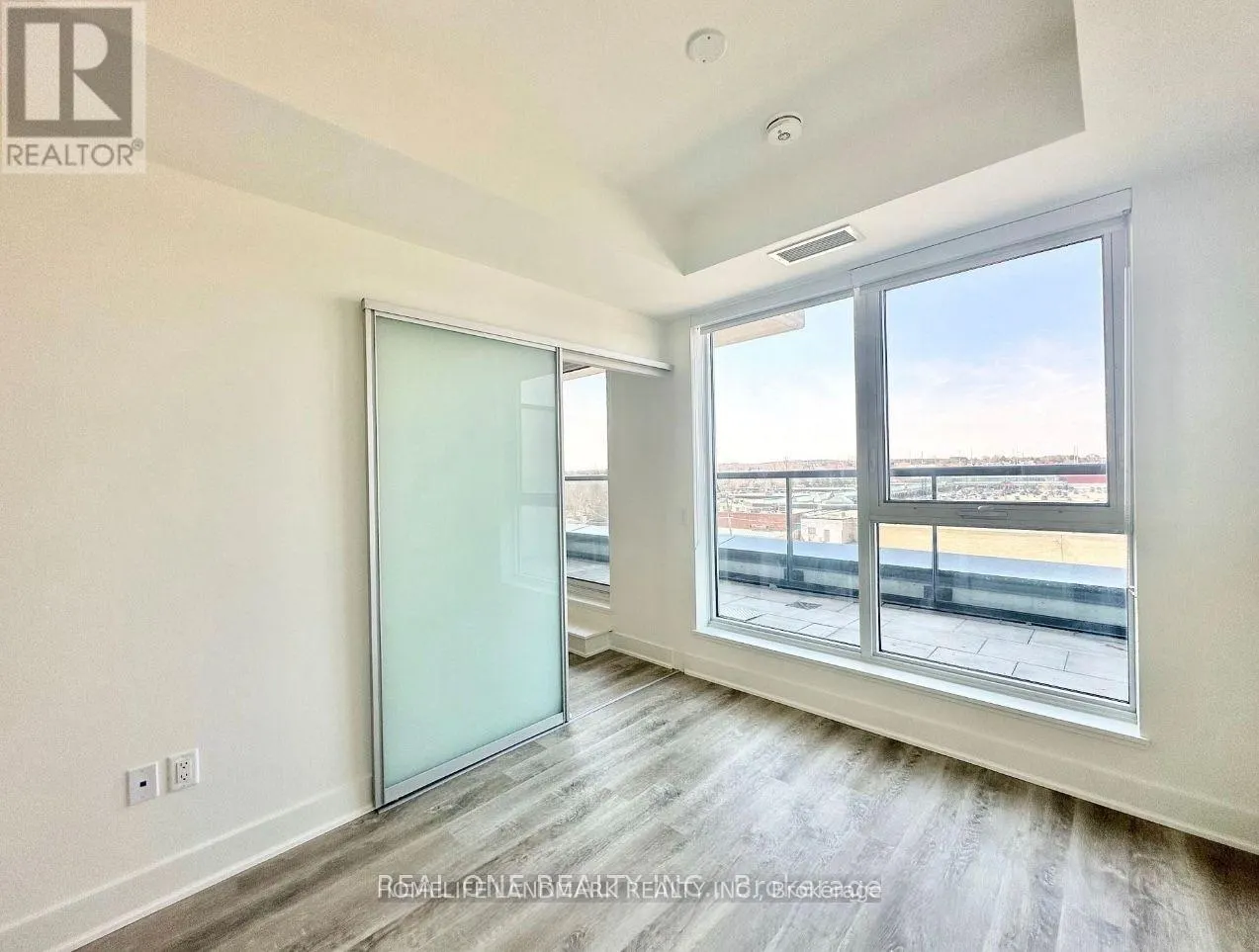 708 - 185 DEERFIELD ROAD