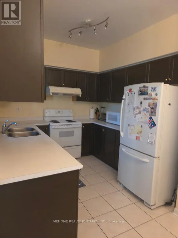 6 - 15 ST MORITZ WAY