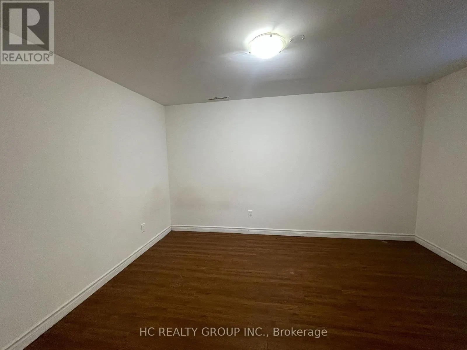 BASEMENT - 516 LYNETT CRESCENT