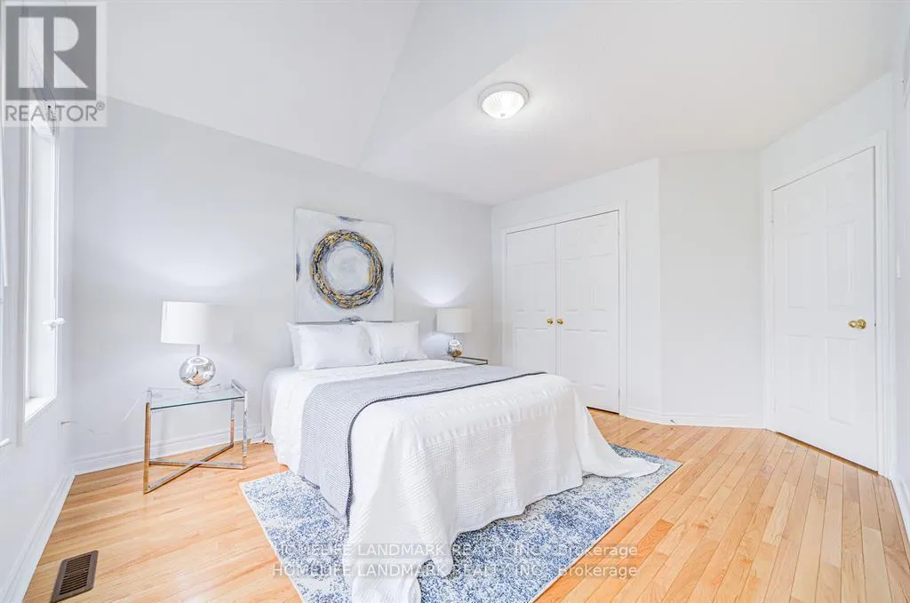 4 - 280 PARADELLE DRIVE
