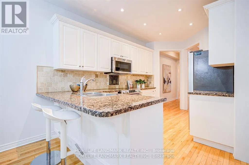 4 - 280 PARADELLE DRIVE