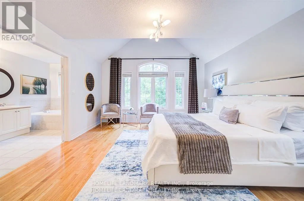 4 - 280 PARADELLE DRIVE