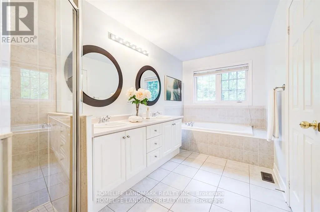 4 - 280 PARADELLE DRIVE