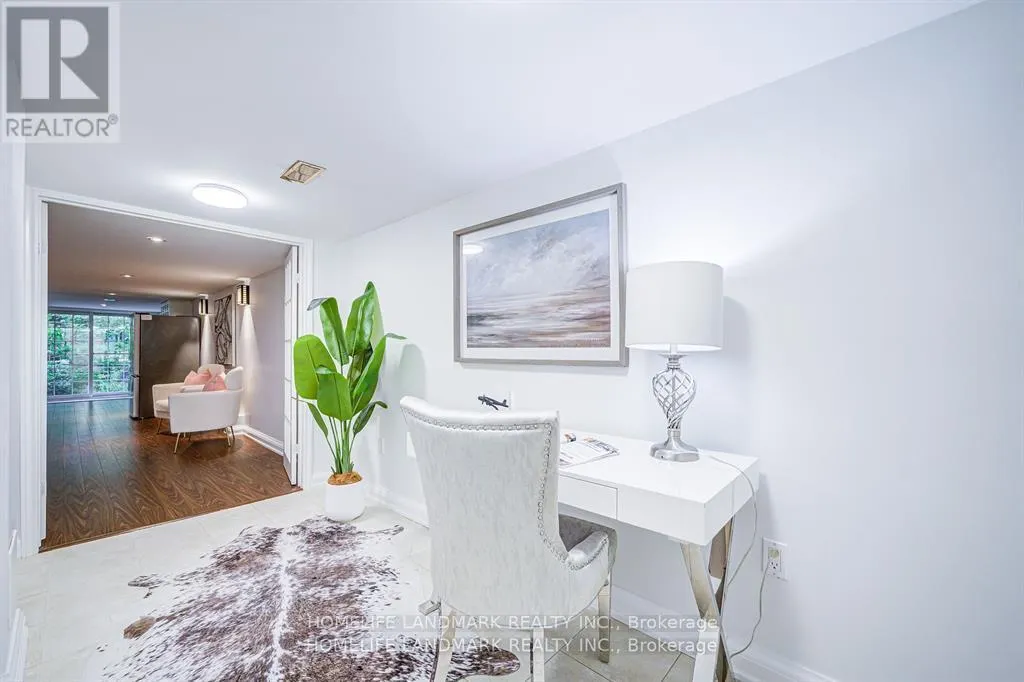 4 - 280 PARADELLE DRIVE