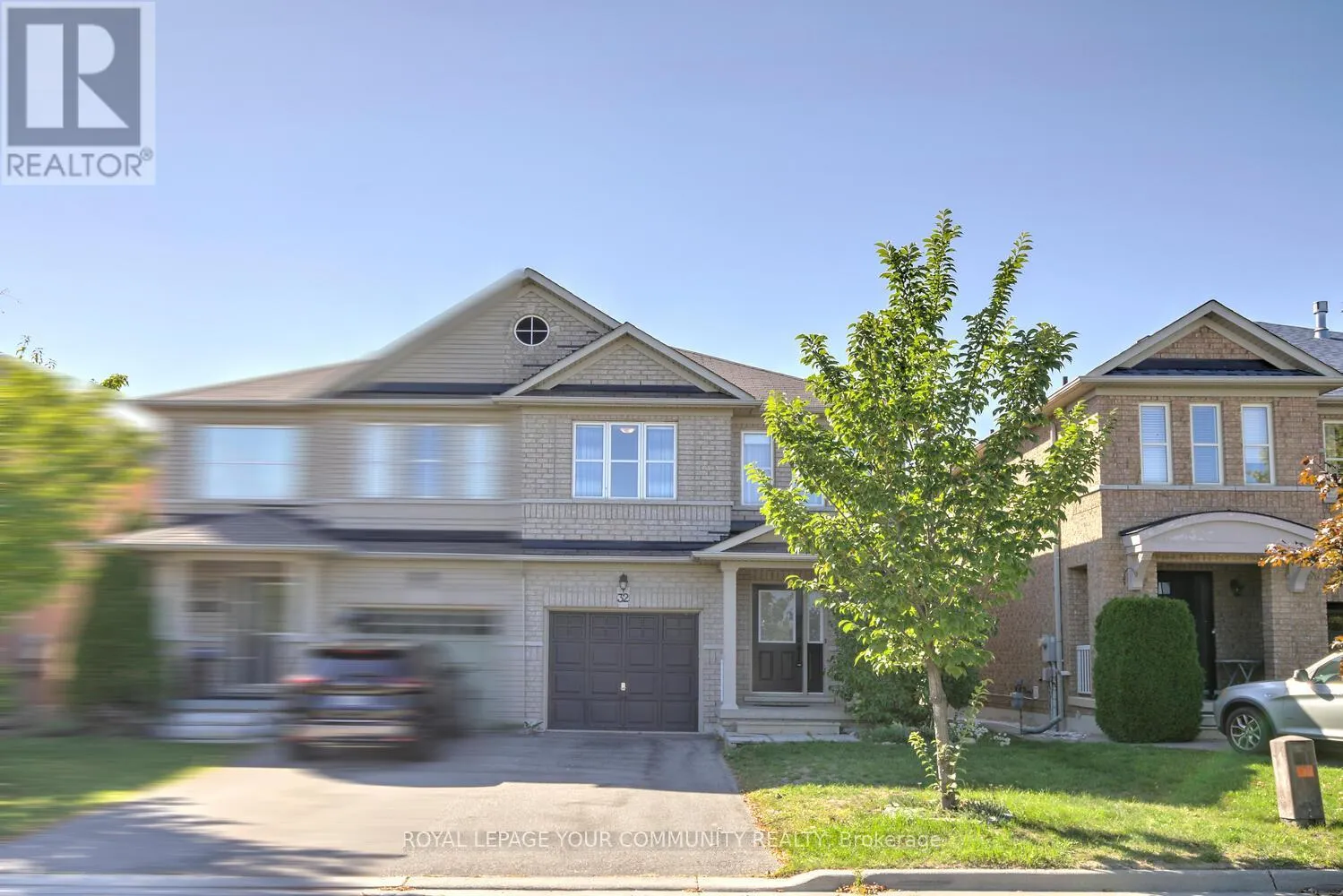 32 BLACK MAPLE CRESCENT