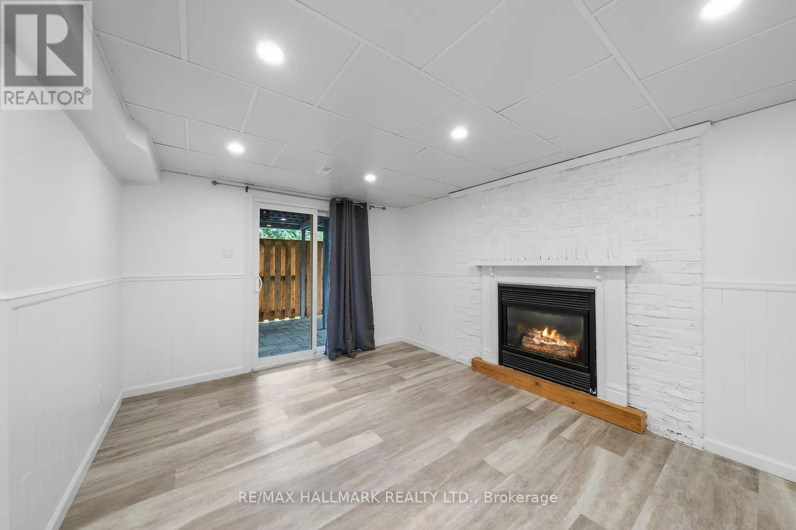 GROUND - 237 OSMOND CRESCENT