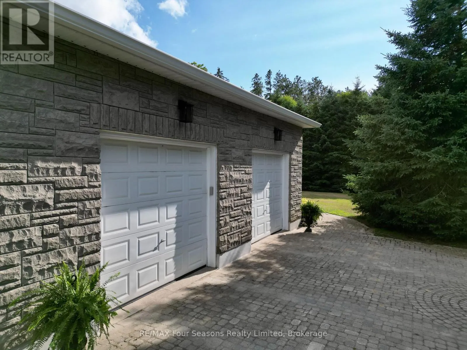 6853 PINE PLAINS ROAD