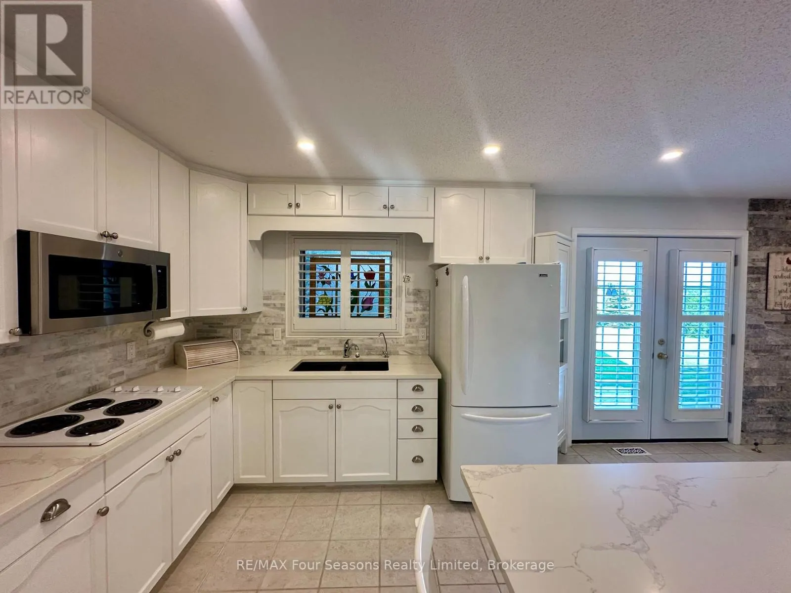 6853 PINE PLAINS ROAD