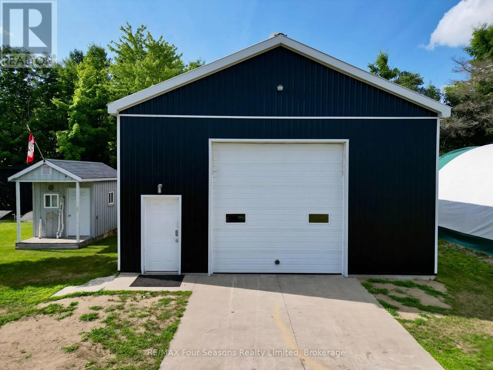 6853 PINE PLAINS ROAD