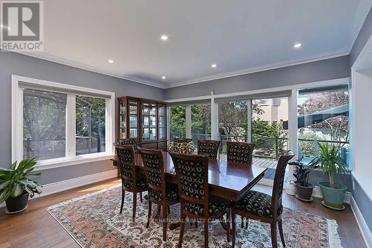 2 KIMBER CRESCENT