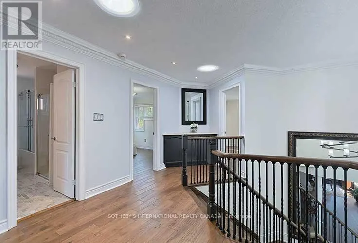 2 KIMBER CRESCENT