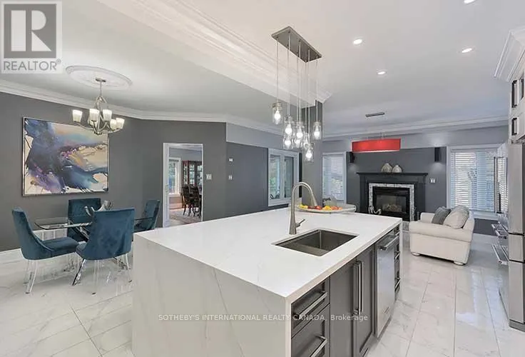 2 KIMBER CRESCENT