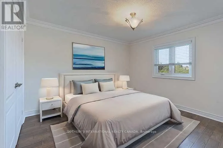 2 KIMBER CRESCENT